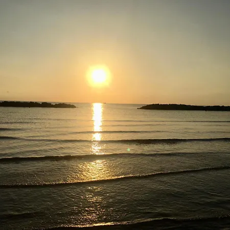 ベッド・アンド・ブレックファスト Alloro Marino チヴィタノーヴァ・マルケ