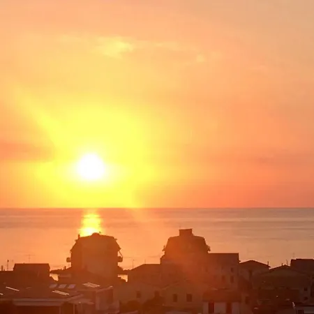 Alloro Marino 住宿加早餐酒店